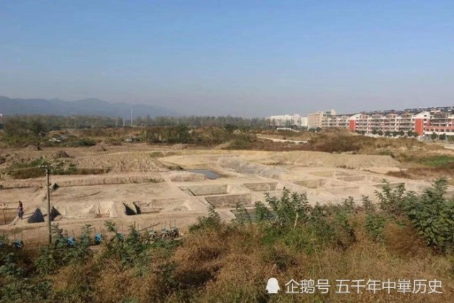 福建浦城發現先秦墓葬出土30多座土墩墓填補了福建地區的空白