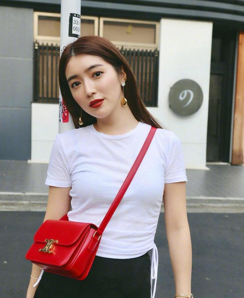 时尚博主安利甜美港风穿搭经典款也能穿出高级效果洋气还减龄