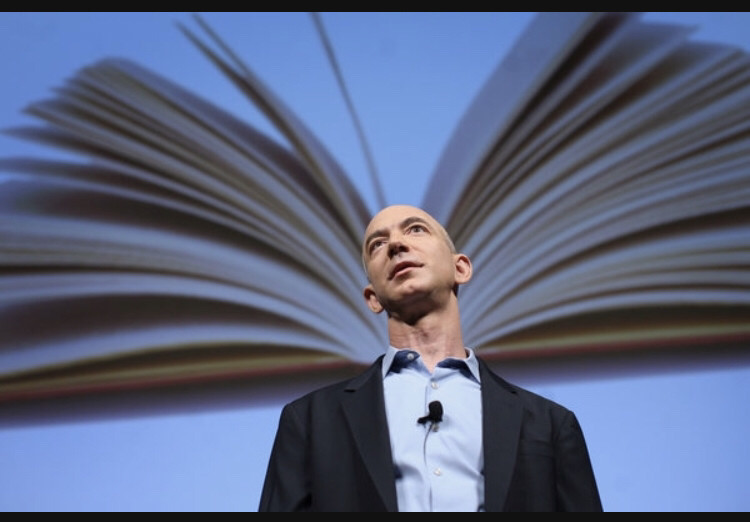 福布斯富豪榜之 杰夫·贝佐斯 1130亿美元,居世界首富