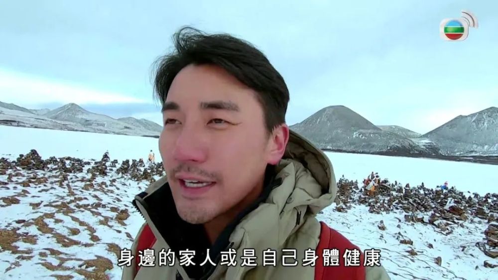 而是以纪录片的形式展现了当地的真实情况,而为了拍摄这个节目,洪永城