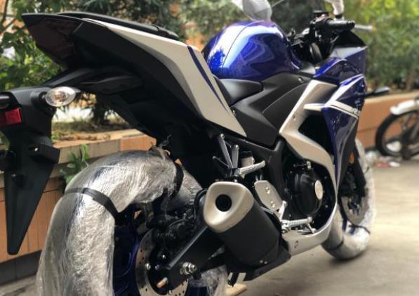 雅马哈又一手好牌!双缸水冷320cc,abs 电喷,4.6万起