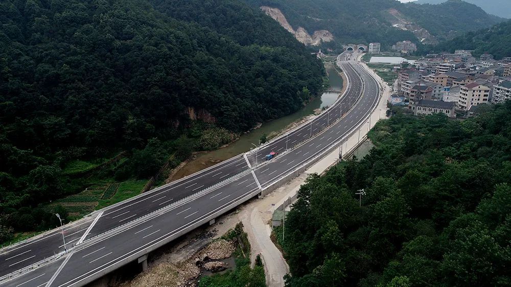 刚刚,温州永嘉上瓯公路全线通车!