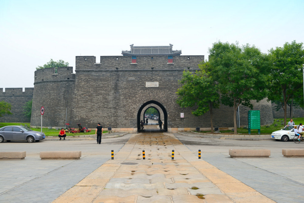 人说宛平城的知县一年一换,是什么意思?