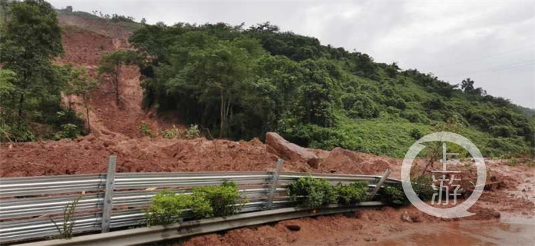 山体滑坡s0101三环高速公路綦万段通惠至永城交通管制