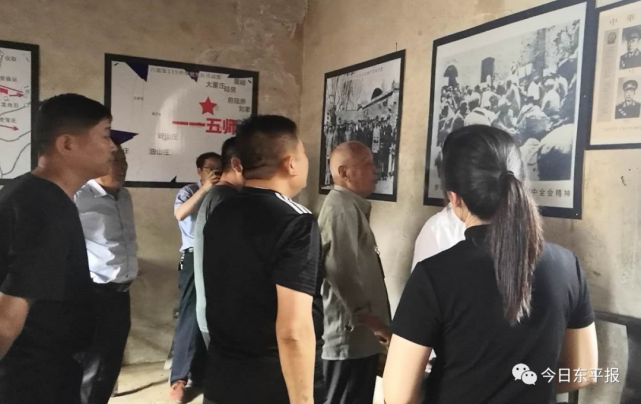 到井冈山,行程上万里,并撰写八十余万字《罗荣恒元帅功著山东》一书
