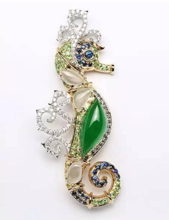 绝代风华一一翡翠女王杨丽萍