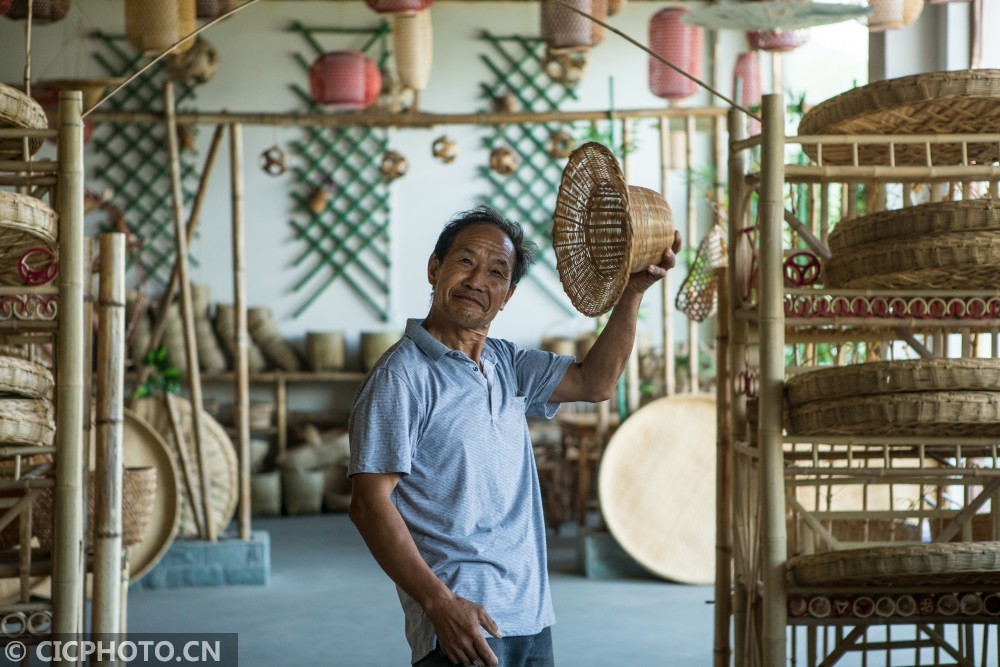 湖北竹山民间篾匠手工艺焕发新姿