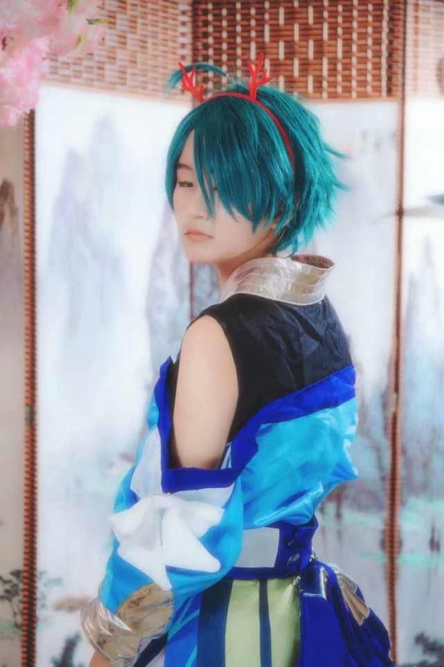 110期王者cos:小哥哥cos庄周,最像的还是那迷离的眼神!