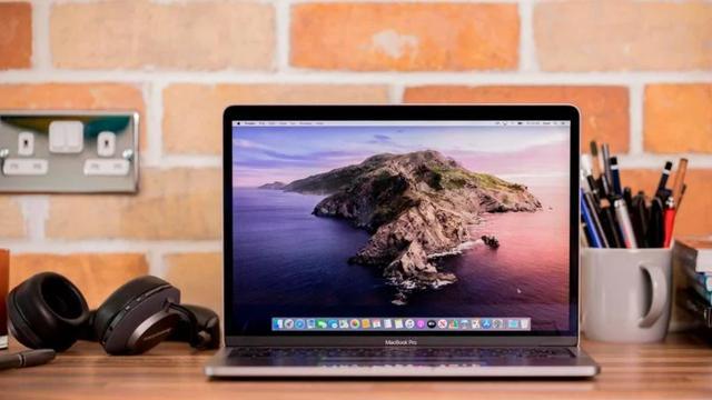 最新macbook Pro 13寸评测 外观相同 但新的有第10代惊喜 腾讯新闻