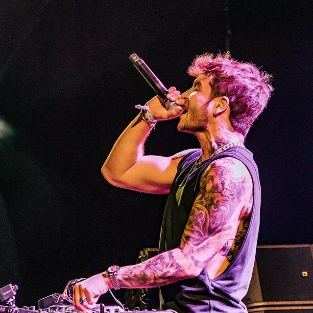 steve angello将绅士和浪子气质完美结合的steve angello在圈内被誉为