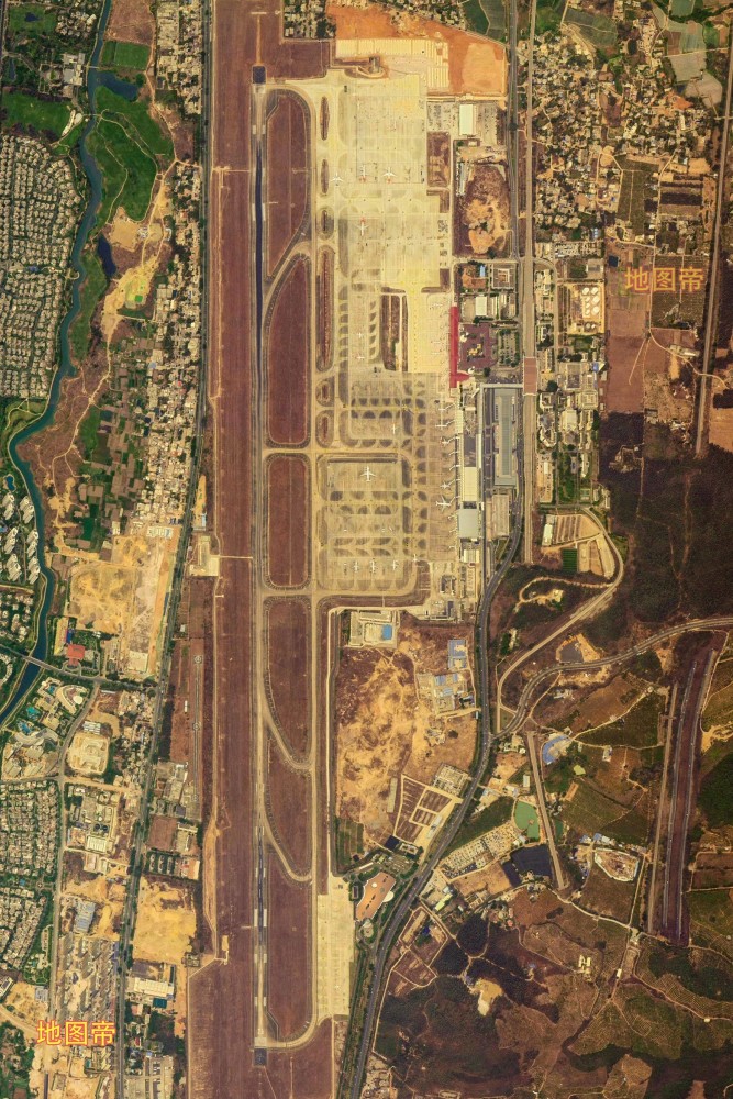 航拍三亚凤凰国际机场,名字真好听_腾讯新闻