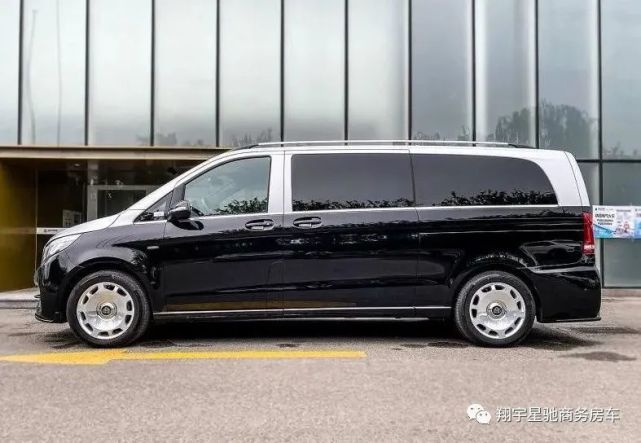 成功需要彰显奋斗需要表彰奔驰迈巴赫商务系列表彰你的成功奔驰vs700l