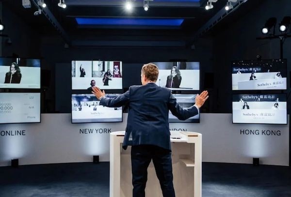 弗朗西斯·培根|弗朗西斯·培根画作8500万美元成交，苏富比首次直播拍卖