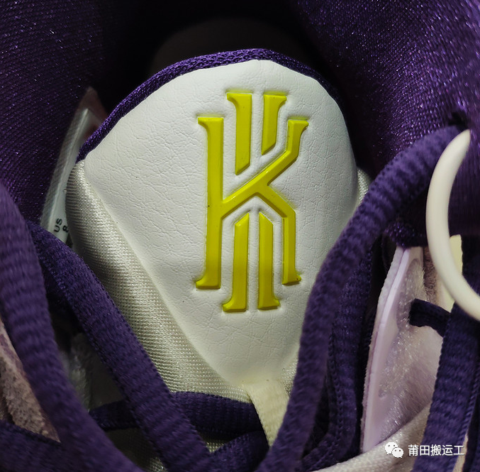 nike欧文6开箱致敬世界性别平等