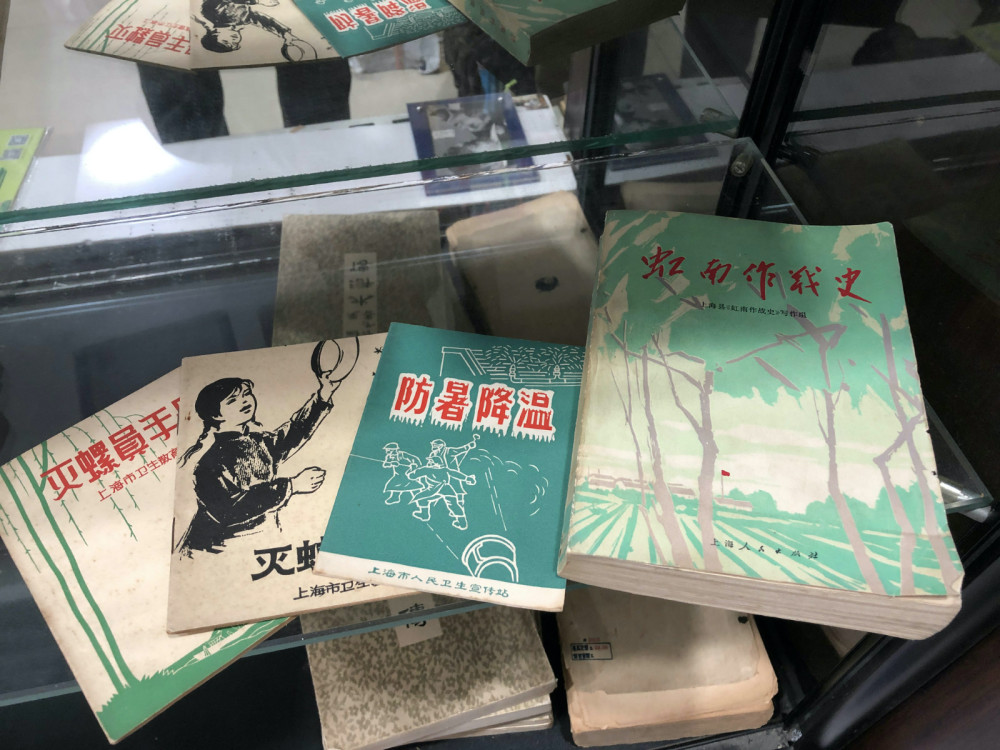 书店|【特写】疫情之下，上海最大民营二手书店“触网”