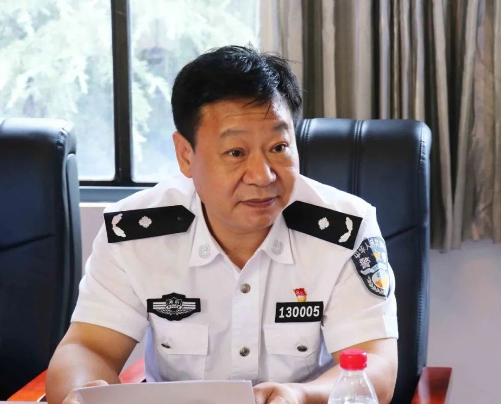 卢韶华同志一行到新化督导维稳信访专项行动等工作