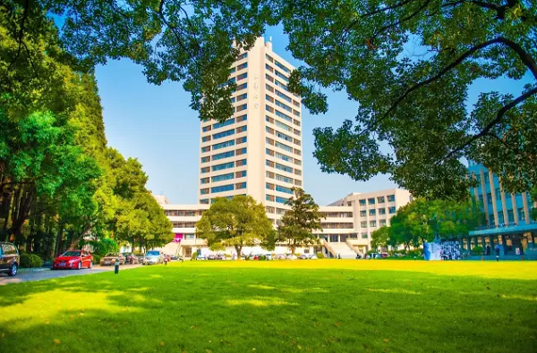 纺织专业的"王者",可惜校名太诡异|211大学|东华大学|上海|985大学