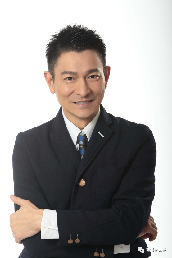 徐锦江,戚美珍,潘宏彬,戴志伟都是他的同班同学;2,上学的时候,刘德华