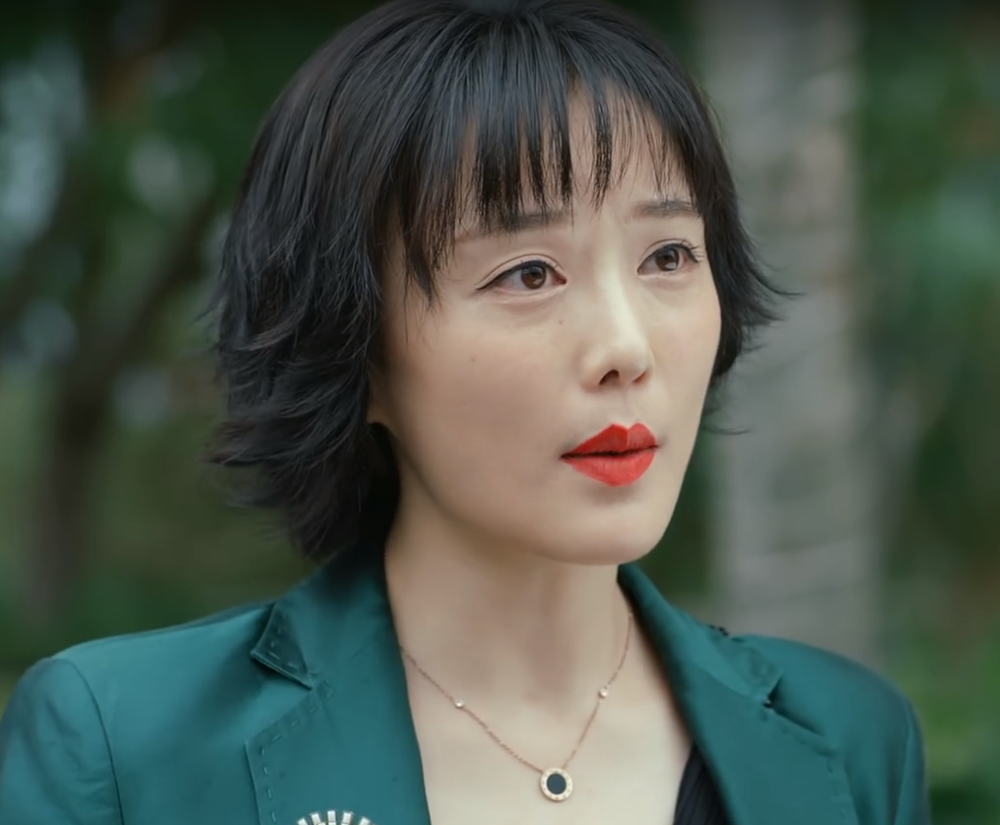 杨丽雅那么精明的一个女人,居然被已婚的赵文波骗了两年多.