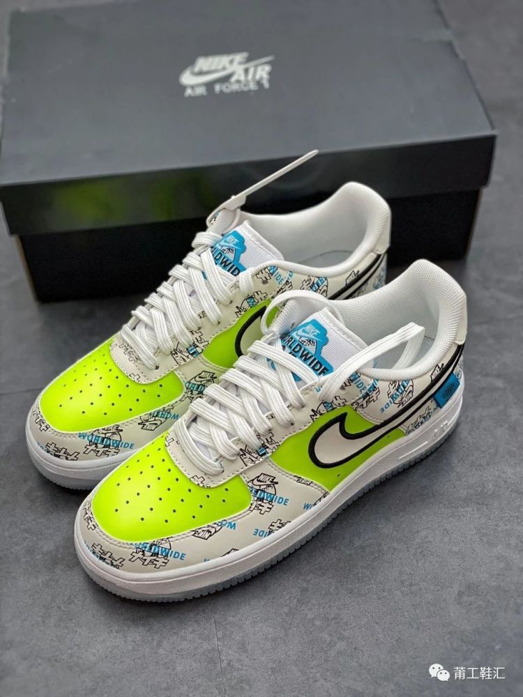 个性涂鸦加持出街回头率爆表耐克airforce1限定配色开箱