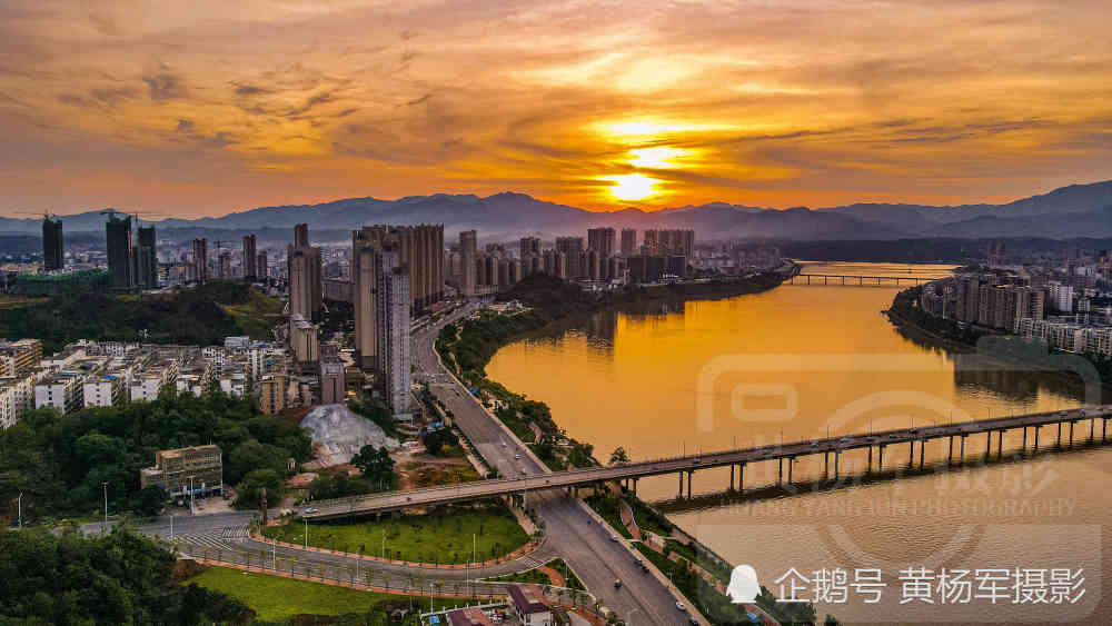 贛州于都縣的城市風光,航拍視角下的客家小城,夕陽美景下看發展_騰訊