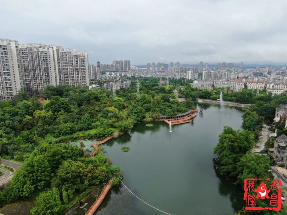 白庙子水库它还有个隆昌人熟悉的名字这是望城水库眼前这一切美不美?
