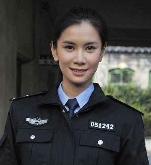 营盘镇警事之警花王迪风采不输卢靖姗成张嘉译最强迷妹