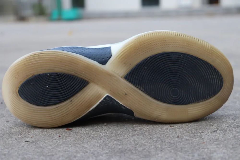 李宁音速8长测:换个角度看球鞋,会有新的发现