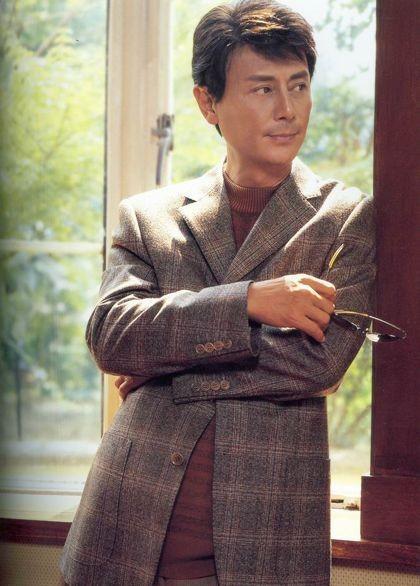 王景平:刘德凯前妻,儿女双全被抛弃,立家训:勿劈腿莫伤人