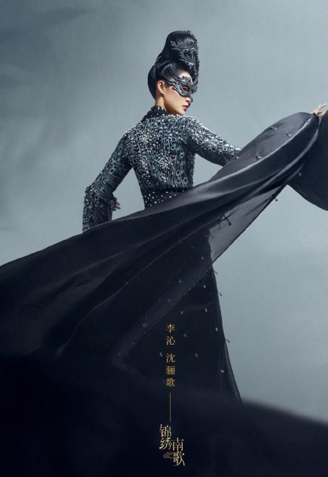 李沁|李沁摊上事儿了！新剧刚开播就深陷抄袭风波，原创公开狙剧组维权！