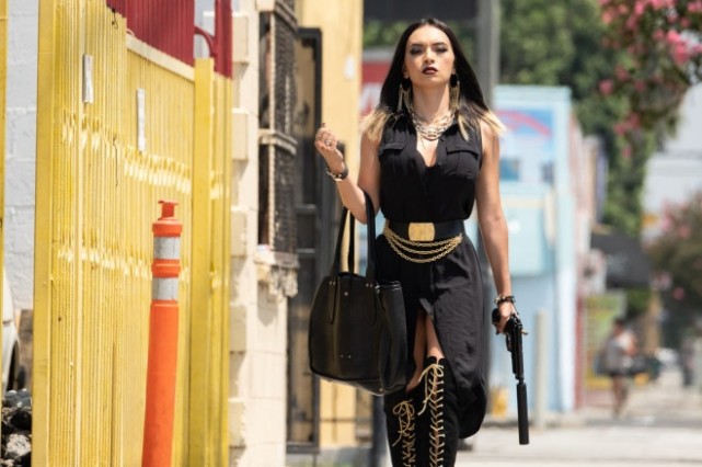 根据外媒报道,在制作中的《收税人》将由鲍比·索托