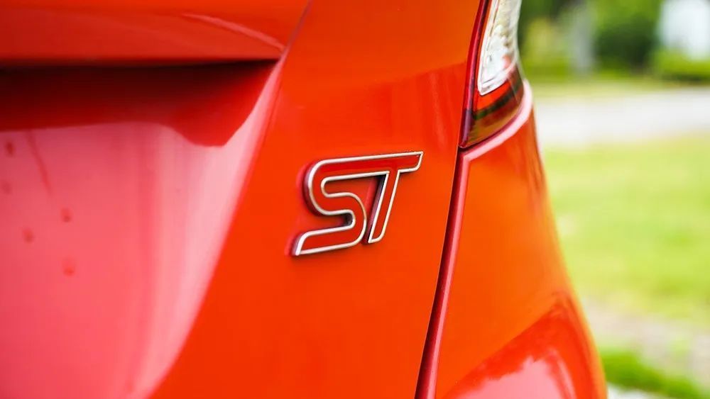 视频十万就能买到的宝贝带给你百万的快乐y车评