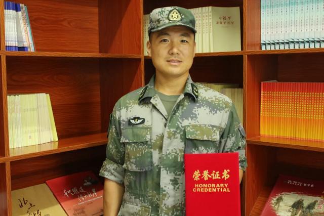 徐龙!作者:张浩,张勇志,来源:陆军新闻池