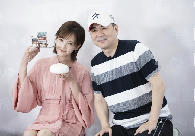 李一桐谈人红戏不红争议我不懂什么时候不红成为了演员的缺点