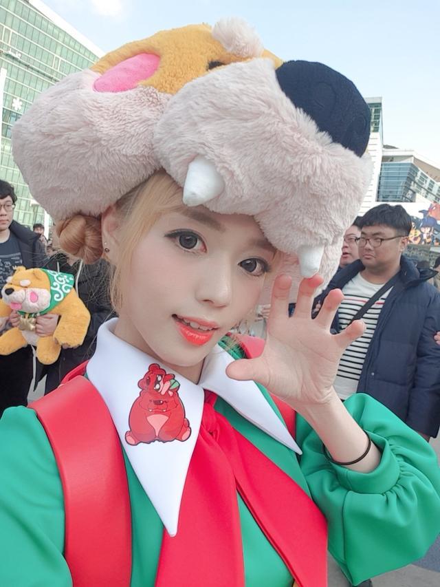 网友:只等一个lisa|真人cos|coser|杰西|lisa|小姐姐|荒野乱斗