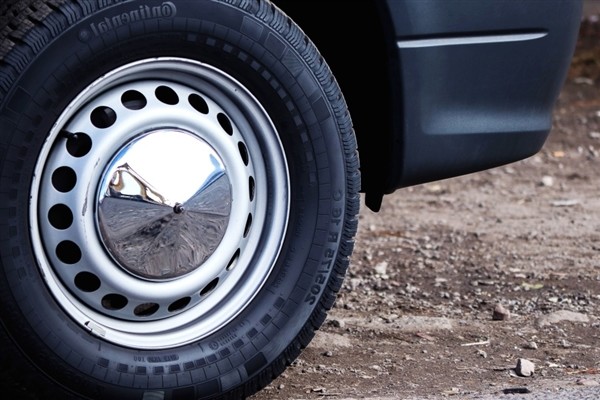 高性能轮胎胎面胶核心技术，百公里油耗减少0.15升！