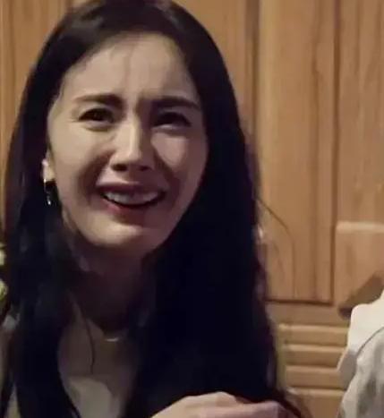 杨幂|33岁杨幂上节目被指脸太垮，成85花中状态最差的？