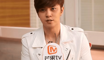 春晚|春晚不到半年时间，三位明星就“身败名裂”，被网友打入了无底深渊