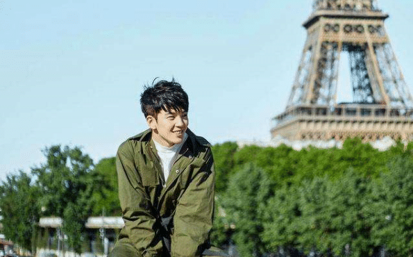 春晚|春晚不到半年时间，三位明星就“身败名裂”，被网友打入了无底深渊