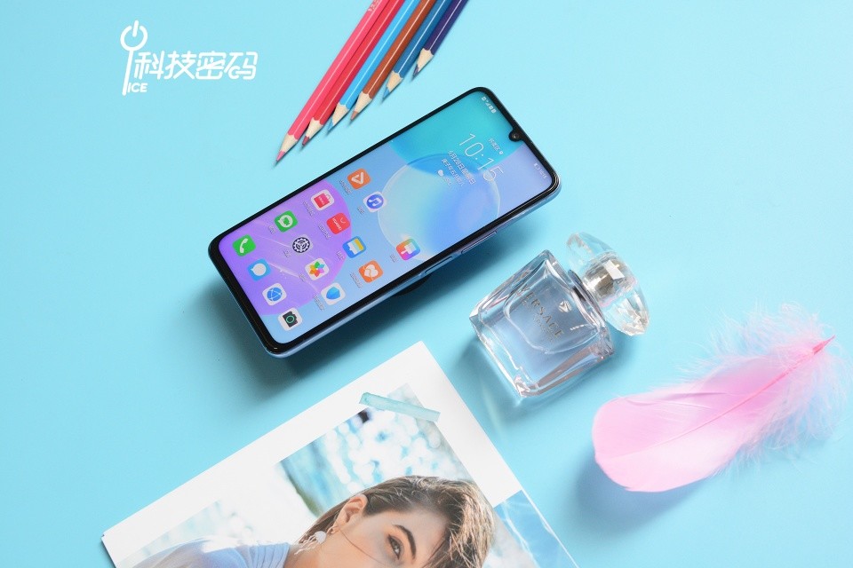 夏日绚丽的追光之旅荣耀30青春版夏日彩虹精美图赏