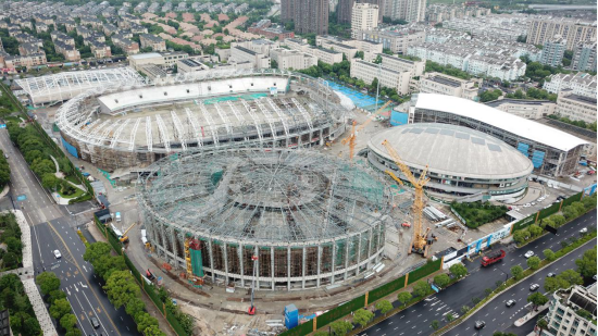 目前项目已完成总工程量的65%,至此,余杭体育中心改建项目将全面进入