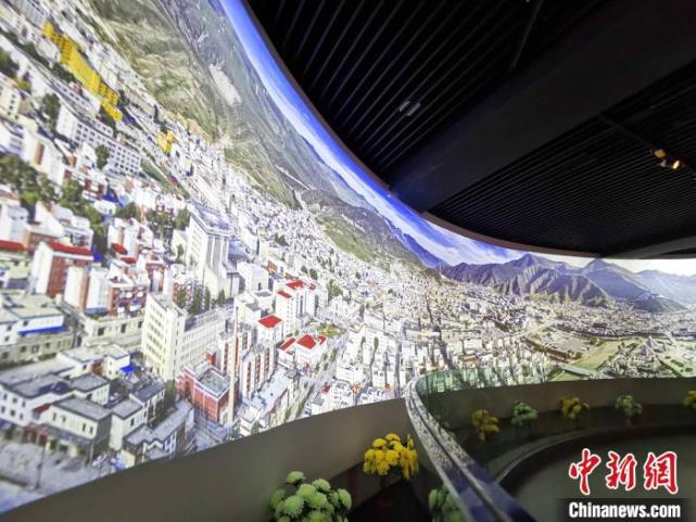 探访青海玉树抗震救灾纪念馆:展救灾历程绘十年巨变