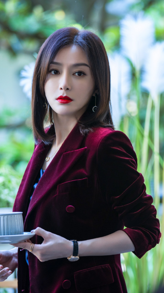 秦岚|秦岚：直面中年，说出来别人就不嫌我老了