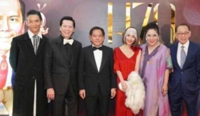 刘德华演唱会|他是香港大佬，向华强70大寿都请不来，刘德华演唱会却频频现身