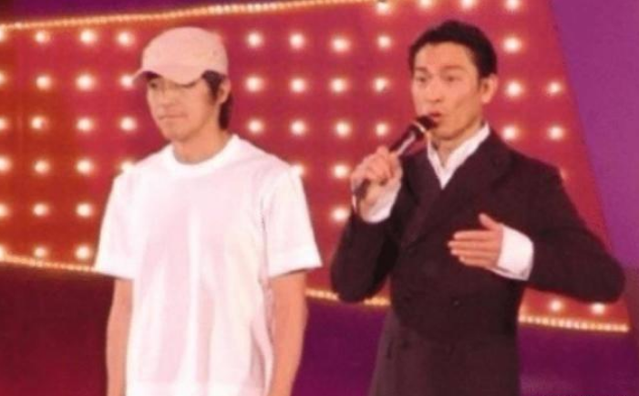 刘德华演唱会|他是香港大佬，向华强70大寿都请不来，刘德华演唱会却频频现身