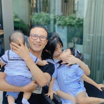 汪峰|闺话丨二胎产后六个月，章子怡辟谣怀三胎：嫁给汪峰后的她，完全变了样