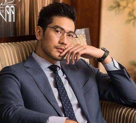 《怪你过分美丽》最后一个镜头:定格高以翔回眸,再见了,高高!