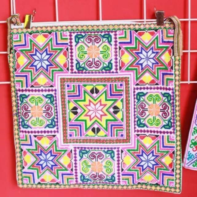 德昌傈僳族和老城故事