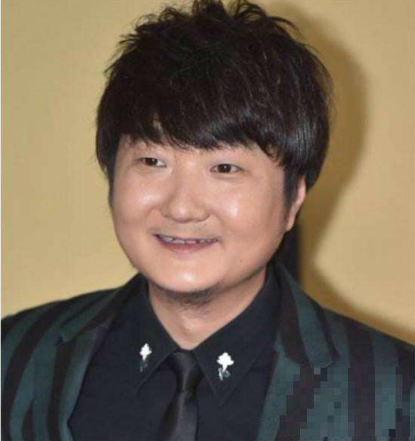 一代玉女董洁落幕记她与潘粤明王大治的故事没那么简单