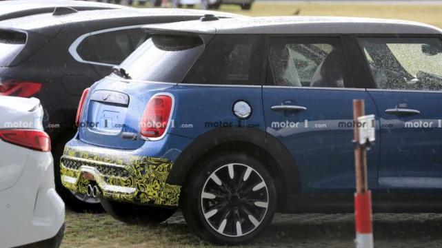 新款MINI COOPER SE五门版谍照曝光